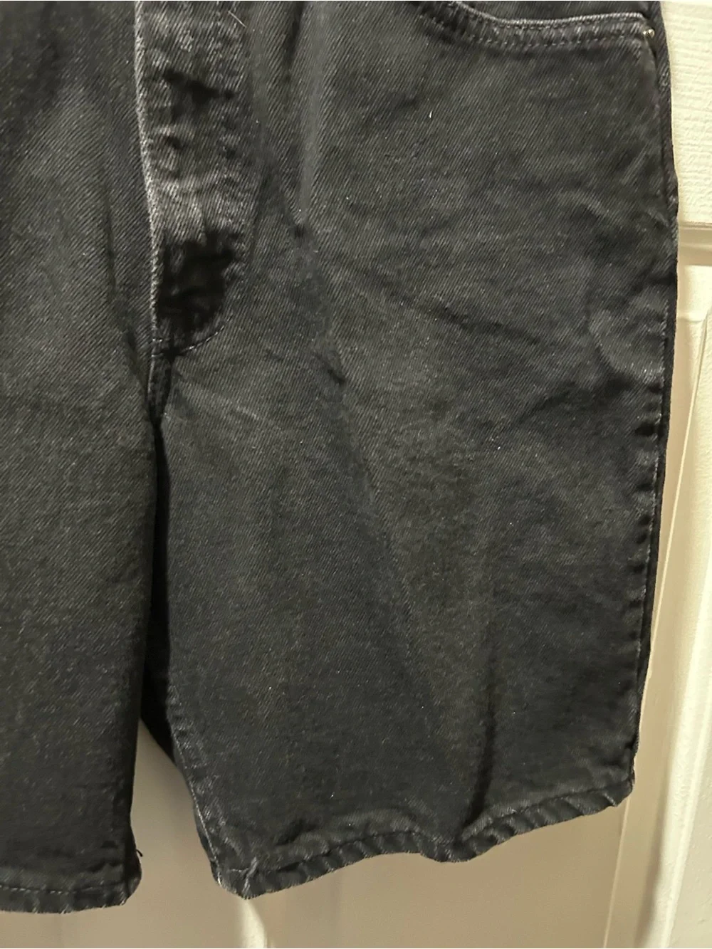 Levi's Vintage 550 Orange Tab Relaxed Fit Faded Black Denim Jean Shorts Size 32